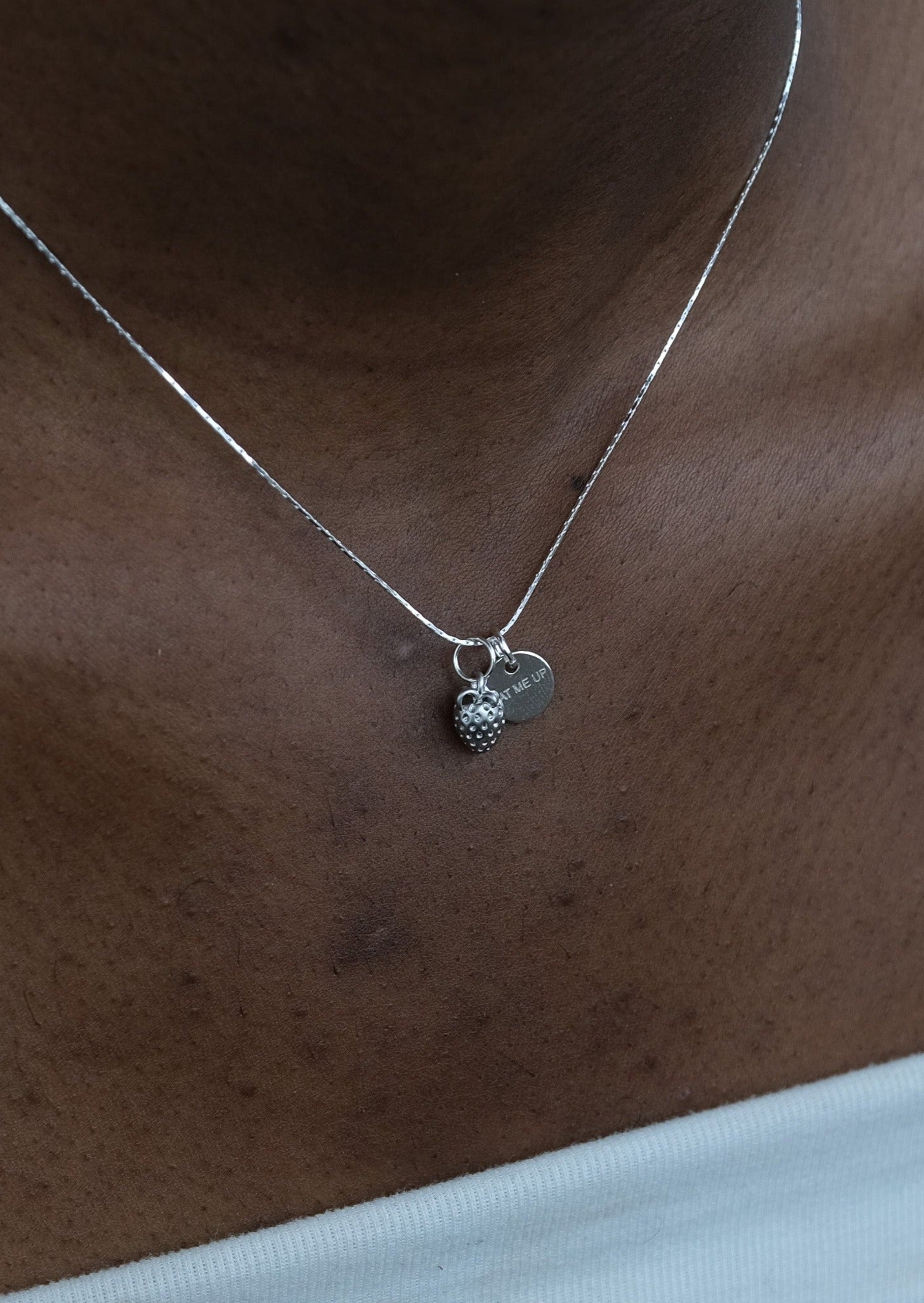 STRAWBERRY NECKLACE